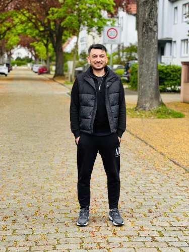 Ayaz Dar