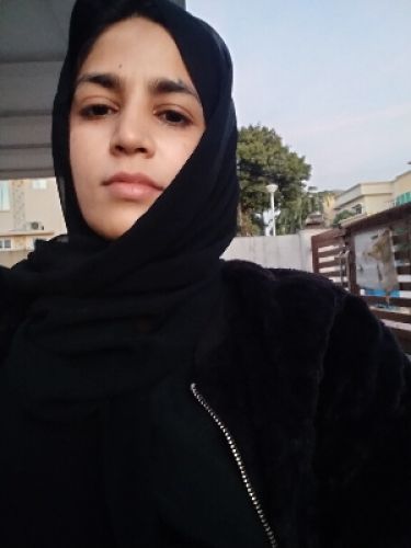 Lilly Khan